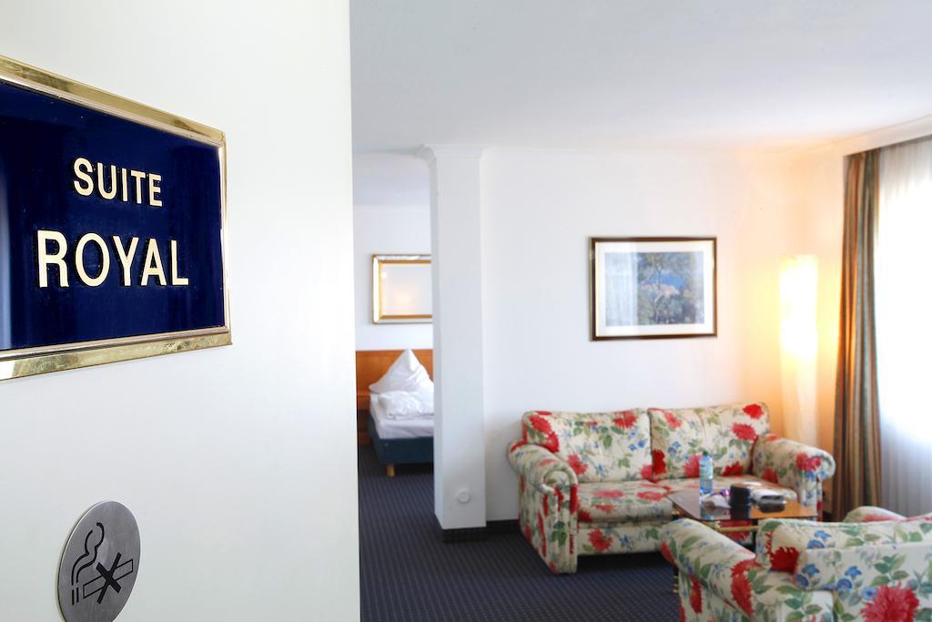 קלן Ina Hotel Royal מראה חיצוני תמונה