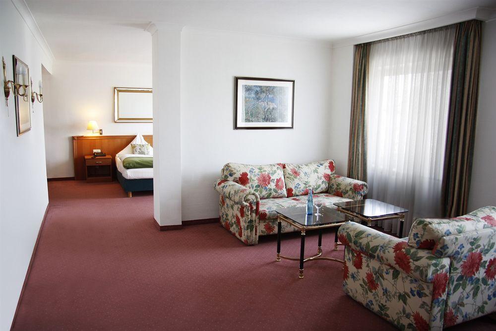 קלן Ina Hotel Royal מראה חיצוני תמונה
